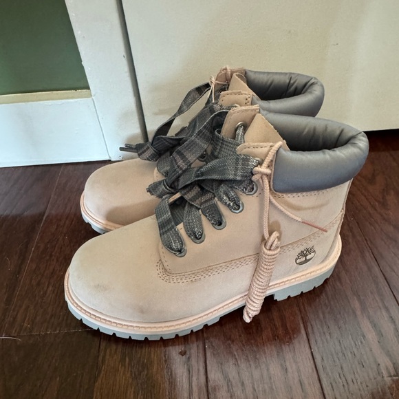 LITTLE KID'S TIMBERLAND PREMIUM WATERPROOF BOOT LIGHT PINK NUBUCK Size 2 - Picture 3 of 6